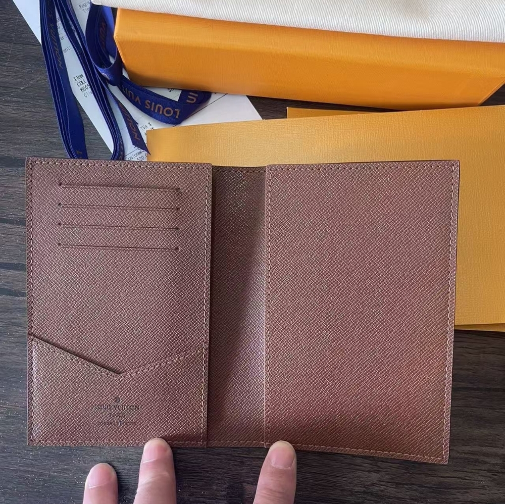 Louis Vuitton Passport Cover - Picture 9 of 11